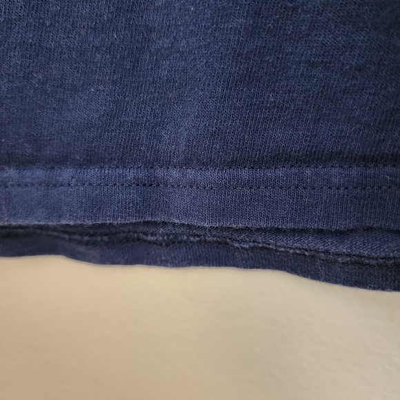 ✨2 for $5✨ Top Gun Navy Tshirt Size Medium - Picture 5 of 6